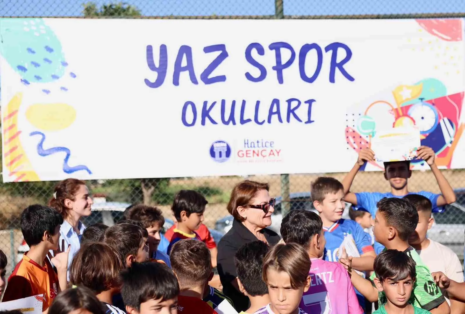 Didim'de yazın enerjisi sporla taçlandı: Minik sporcular sertifikalarına kavuştu