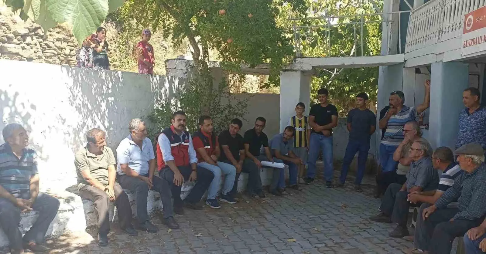 Söke’de tarlanın sorunları yerinde dinlendi: Uzmanlar Bayırdamı’na çıkarma yaptı