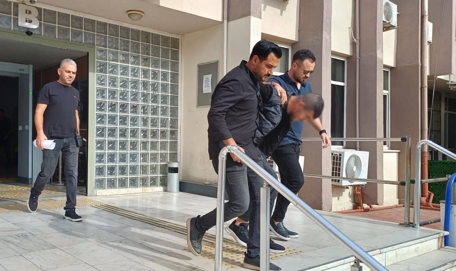 Aydın'da eğlence mekanını küle çeviren şüpheli hakim karşısında