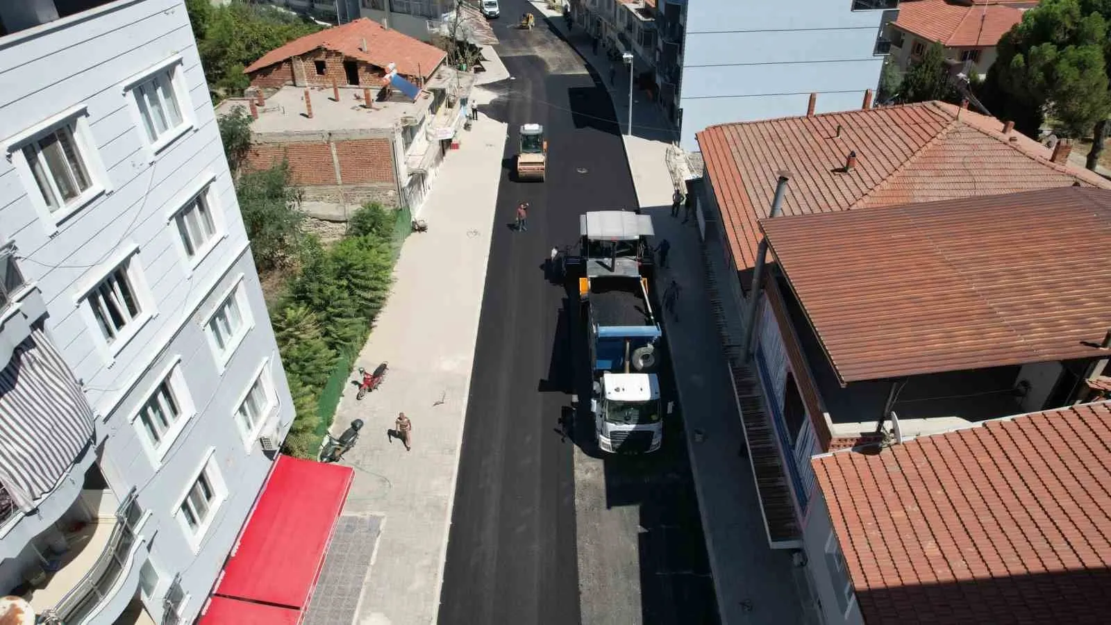 Selendi’nin kronikleşen yol çilesi tarih oluyor: Atatürk Caddesi’nde büyük dönüşüm