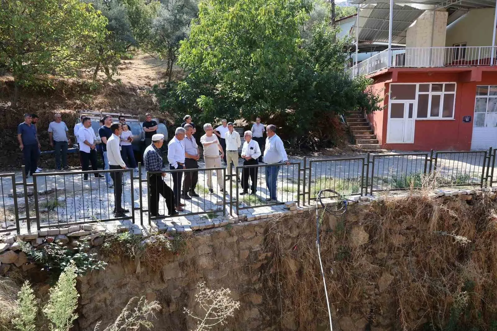 Nazilli'nin bereketli topraklarında mesai: Başkan Tetik üreticinin yanında