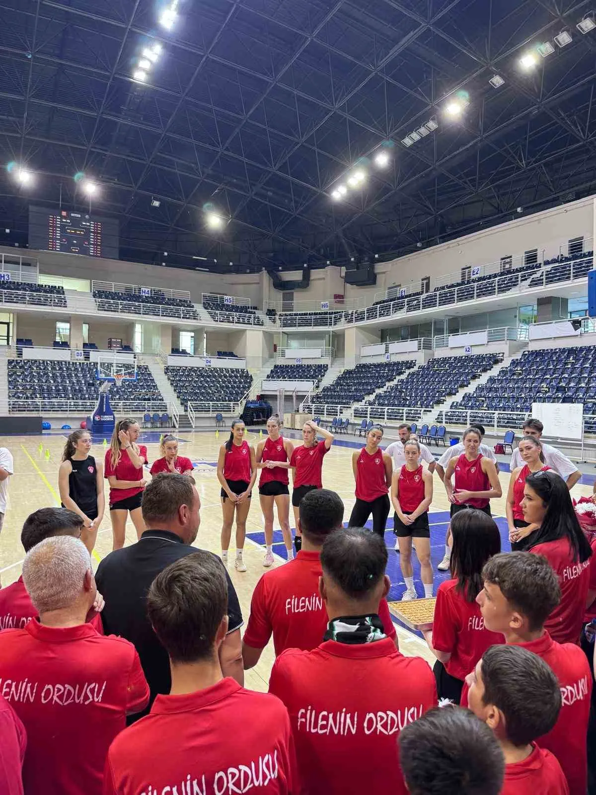 Denizli’nin voleyboldaki rotası belli oldu: Sultanlar Ligi için ilk sınav Fenerbahçe karşısında