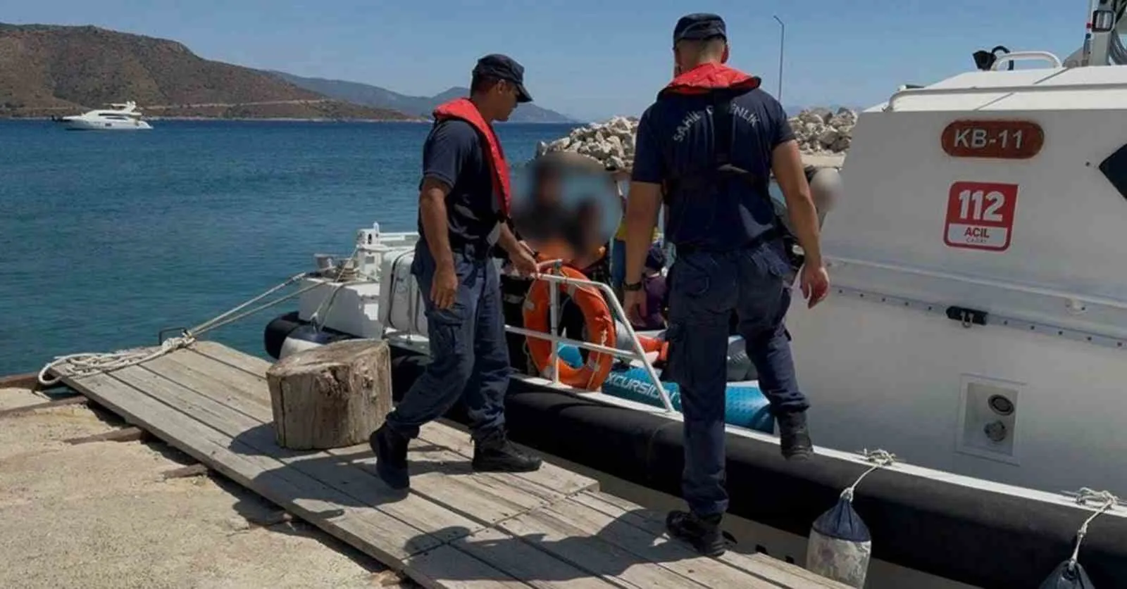 Datça’da Sürüklenme Alarmı: Şişme Bot ve Sörflerden 13 Kişi Son Anda Kurtarıldı