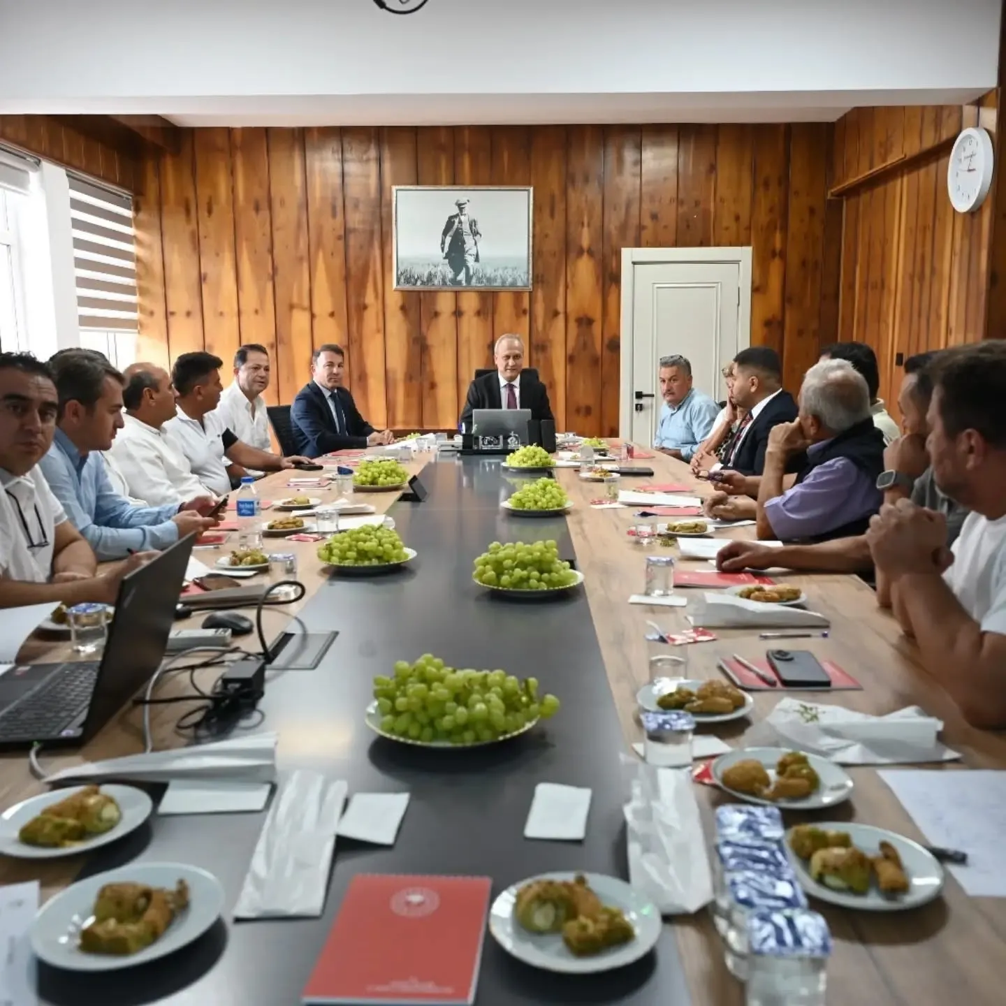 Denizli bağlarında çözüm arayışı: Üreticinin sesi masaya taşındı
