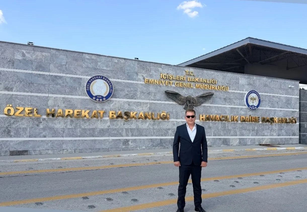 Üniforma aşkı kuşaktan kuşağa: Emniyet Müdürü Yener’in gurur günü