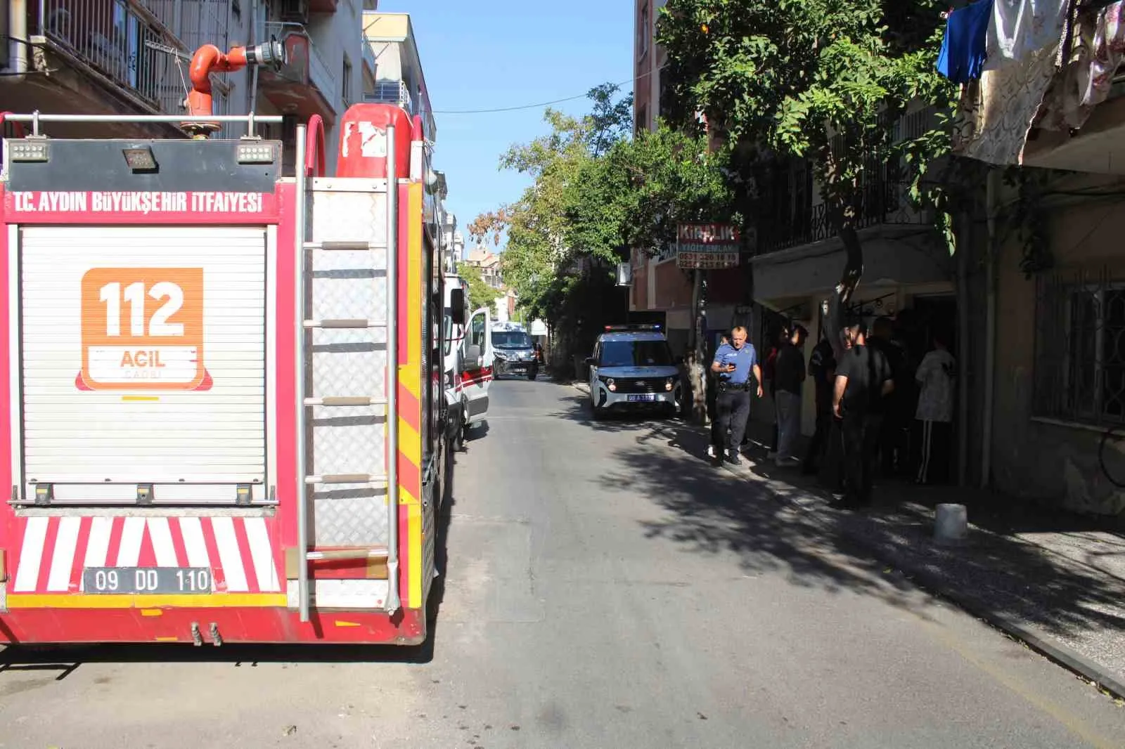 Aydın'da kapı arkasındaki sessizlik ekipleri harekete geçirdi: Korkulan olmadı