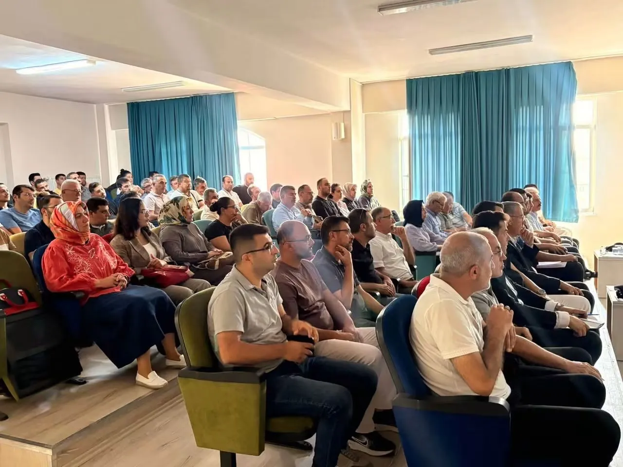 Şuhut'ta okul zili güvenle çalacak: Eğitimde yeni dönem hazırlıkları tamamlanıyor