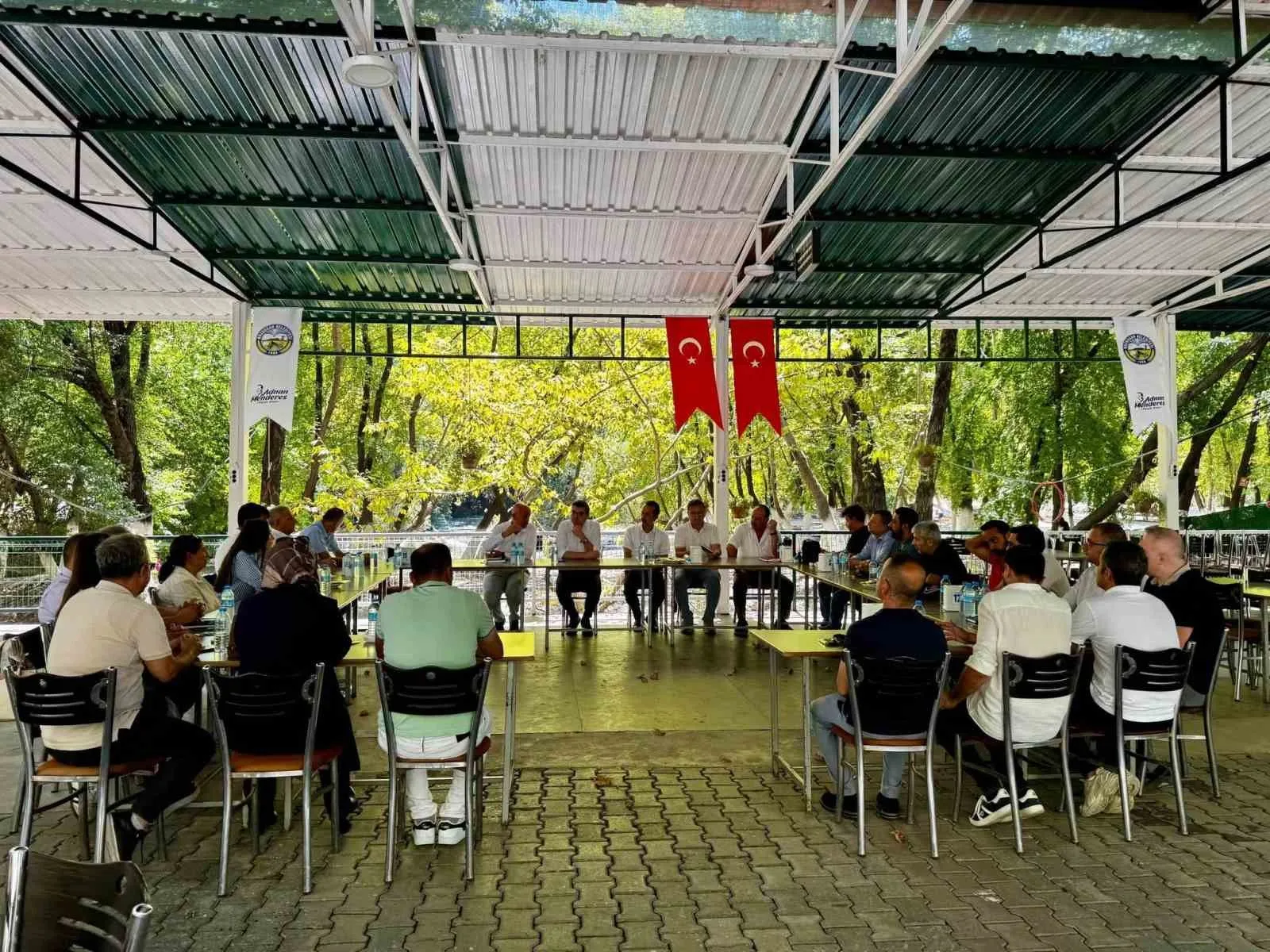 Bozdoğan’da Eğitim Seferberliği: 2026-2027 Dönemi İçin Okul Müdürleriyle Kritik Buluşma