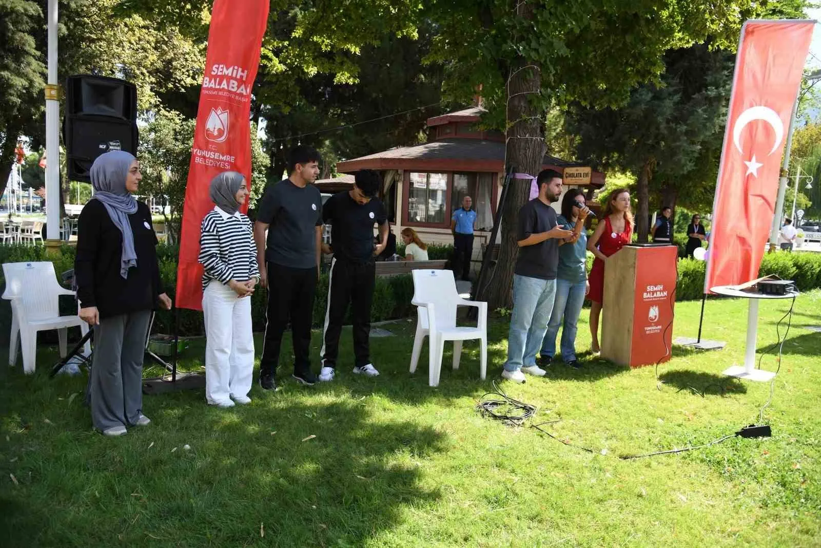 Yunusemre'de zihin sağlığı için ortak çağrı: Unutkanlığa karşı egzersizle direniyorlar