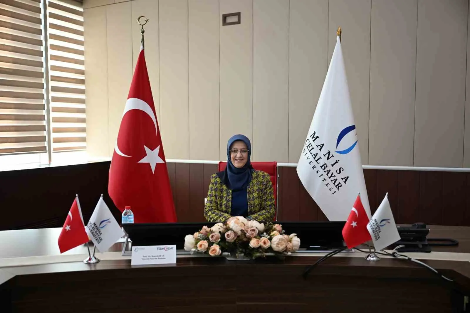 Manisa’da kampüs heyecanı: Üniversiteliler ders başı yaptı