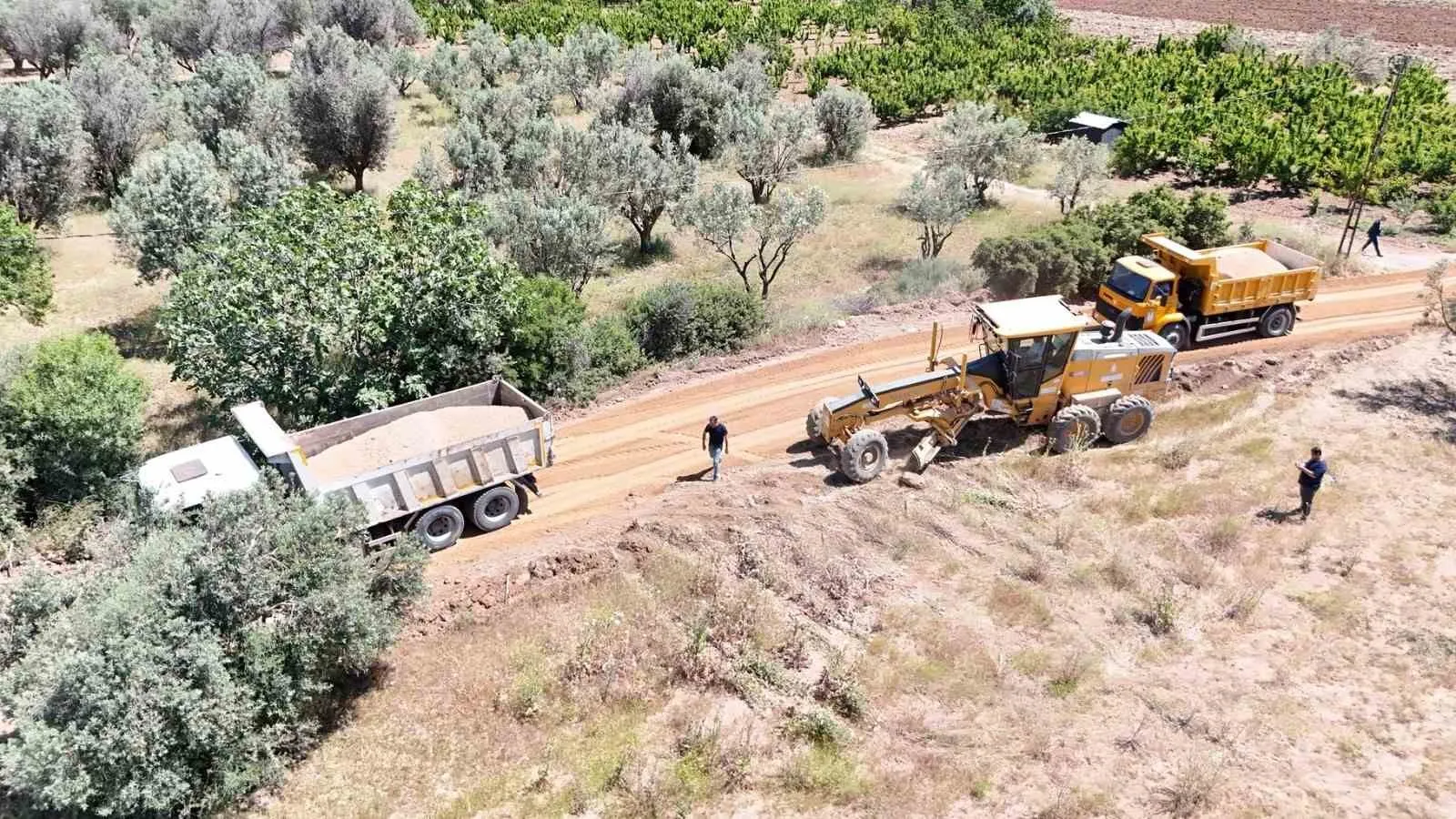 Şehzadeler’de tarım rotaları yenileniyor: Çiftçinin ulaşım yükü hafifledi