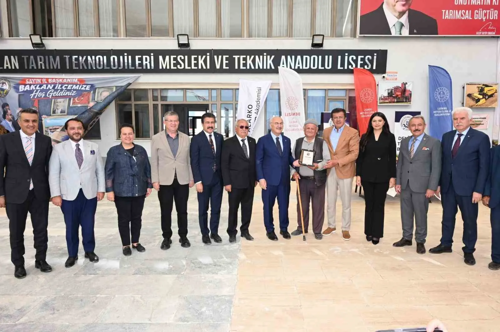 Denizli’de tarım eğitimine dev destek: Geleceğin çiftçileri sahada yetişecek