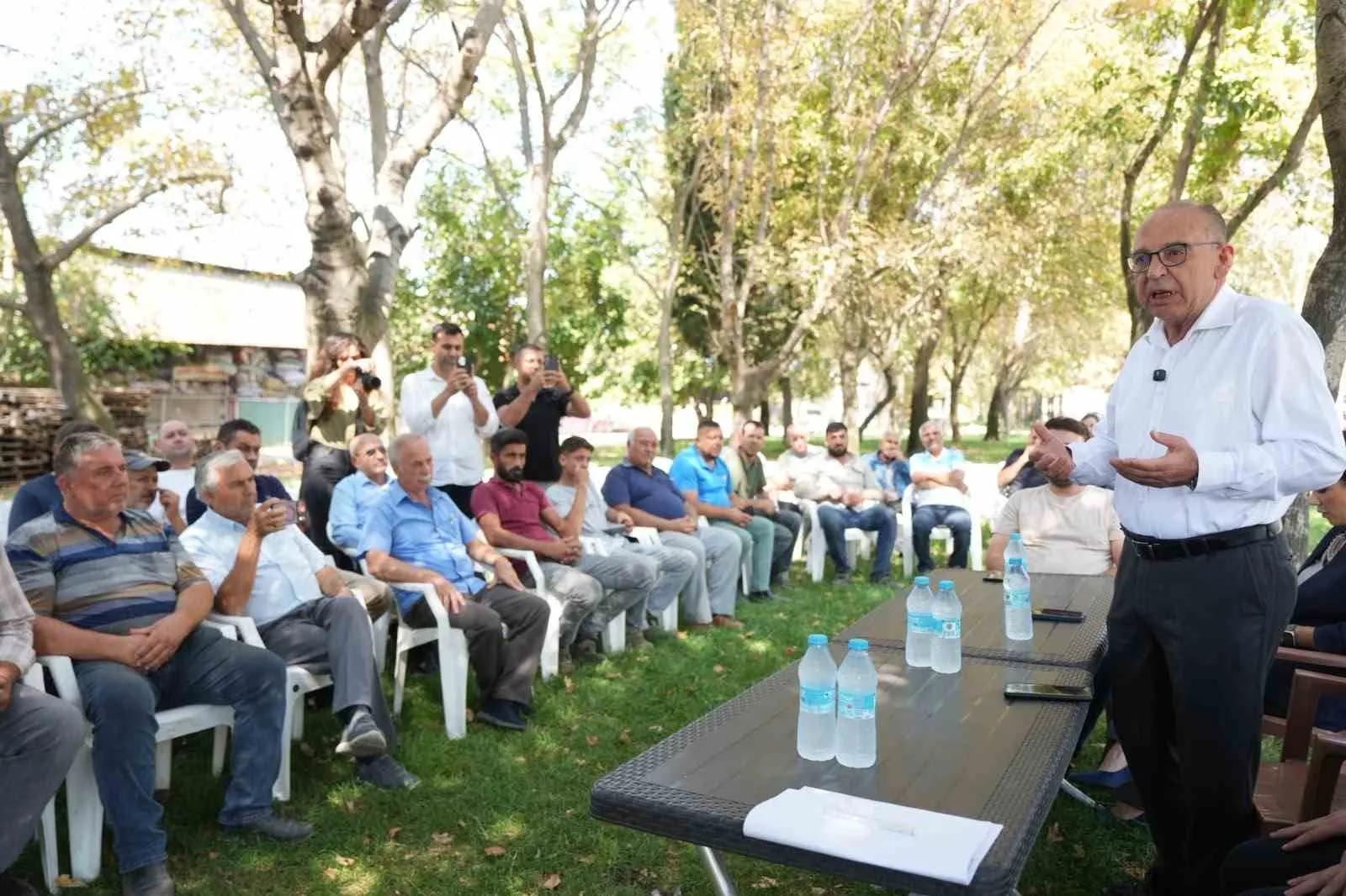 Turgutlu’nun ticaret merkezinde büyük dönüşüm: Başkan Akın esnafla masaya oturdu