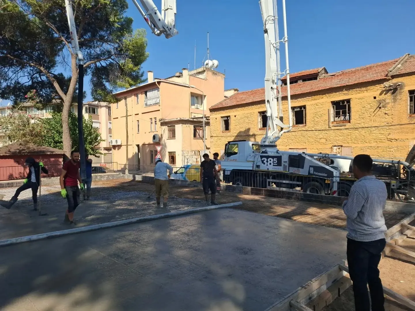 Yenipazar’da modern dokunuşlar: Parklar yenileniyor, caddeler palmiyelerle renkleniyor