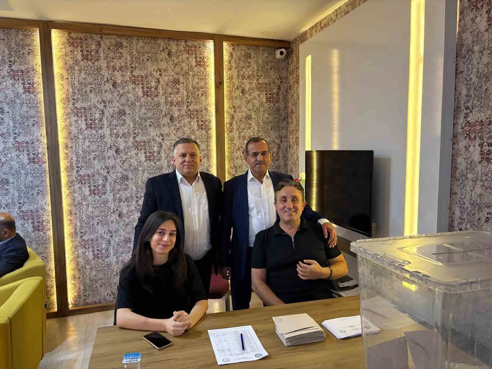 Manisa eğitim camiasında sandık heyecanı sona erdi: Sendikada yeni dönem için ilk adım atıldı