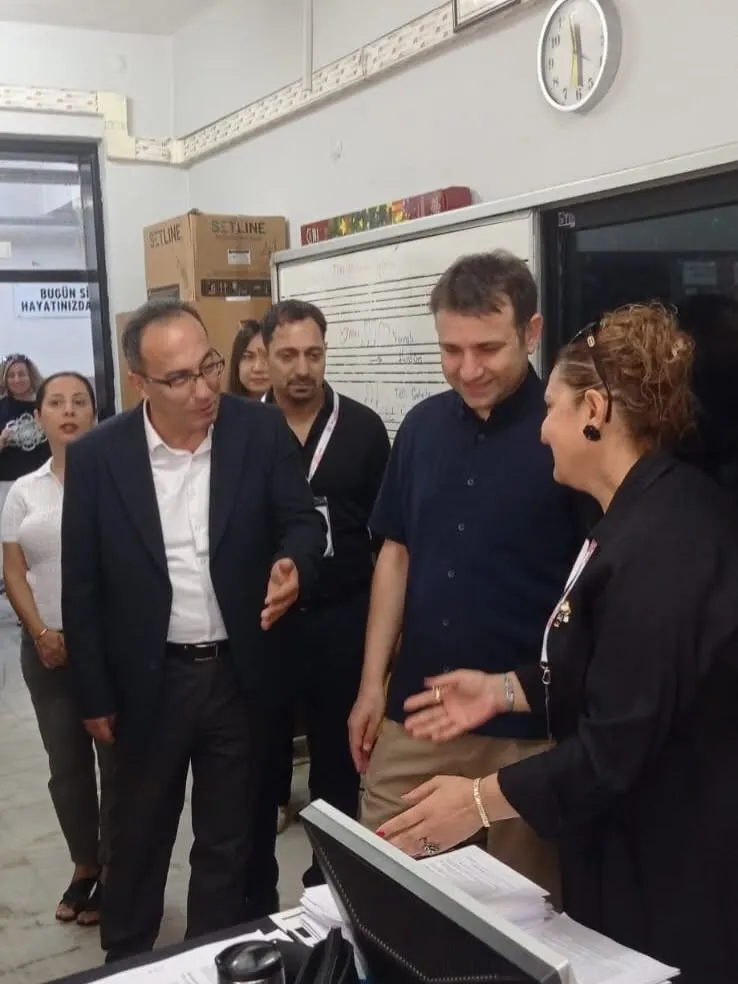 Efeler'de sanat dolu bir gelecek için imzalar atıldı: AYSEM kayıtlarında büyük coşku