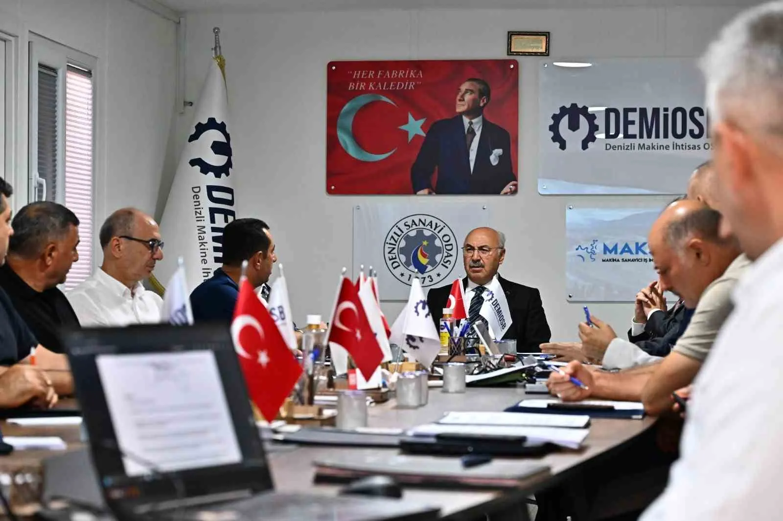 Denizli sanayisinde rota belli oldu: Yatırımcıya yeni kolaylıklar yolda