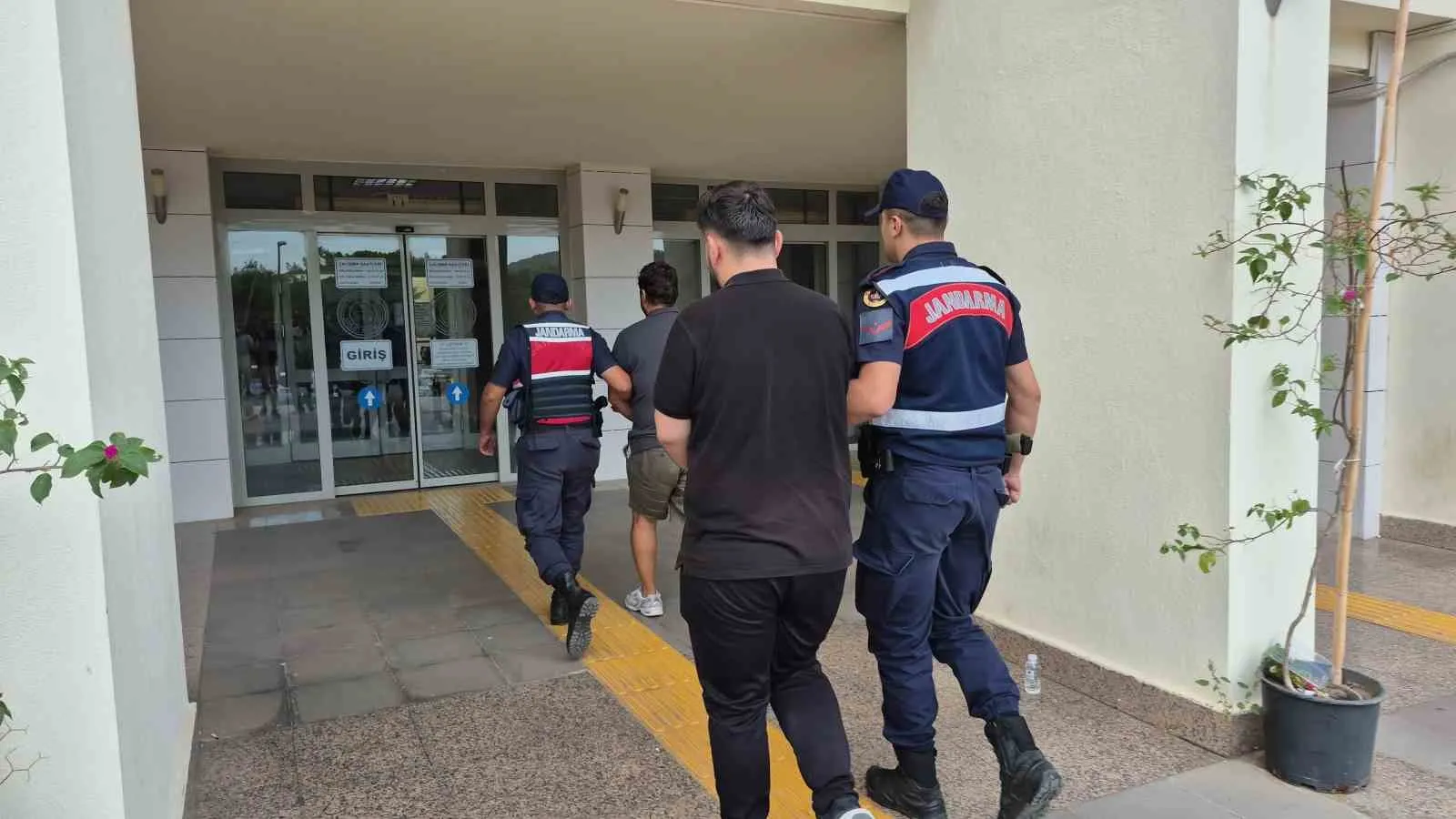 Bodrum'da 13 milyarlık bahis ağı çökertildi: 43 şüpheli hakim karşısında