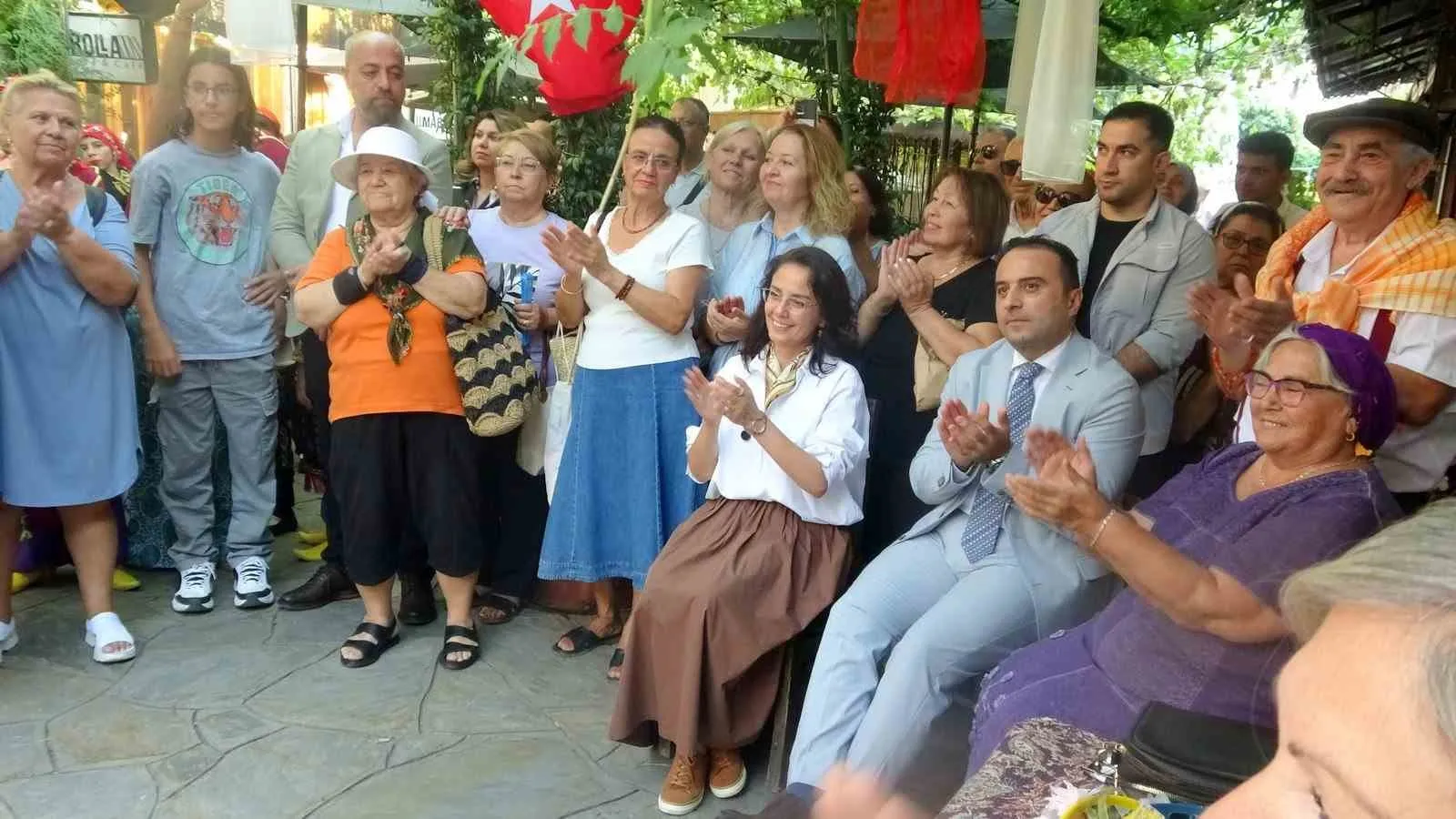 Menteşe’nin tarihi sokaklarında lezzet şöleni: 5. Düğün Yemekleri Festivali kapılarını açtı