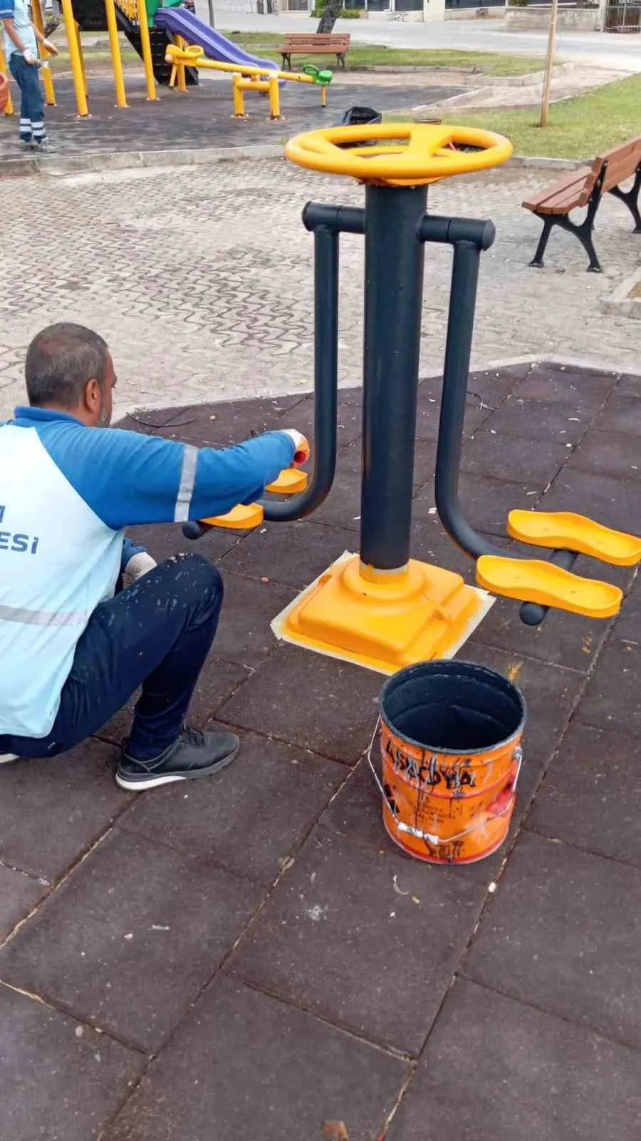 Didim'de parklar baştan aşağı yenileniyor: Başkan Gençay'dan yeşil alan vurgusu