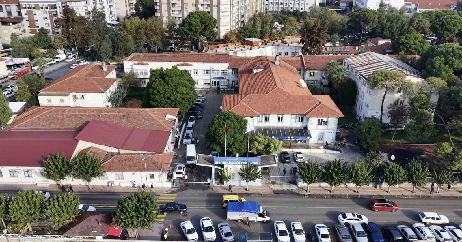 ADÜ’de diş hekimliği eğitimi: Dijitalleşen müfredatla yeni nesil hekimler yetişiyor