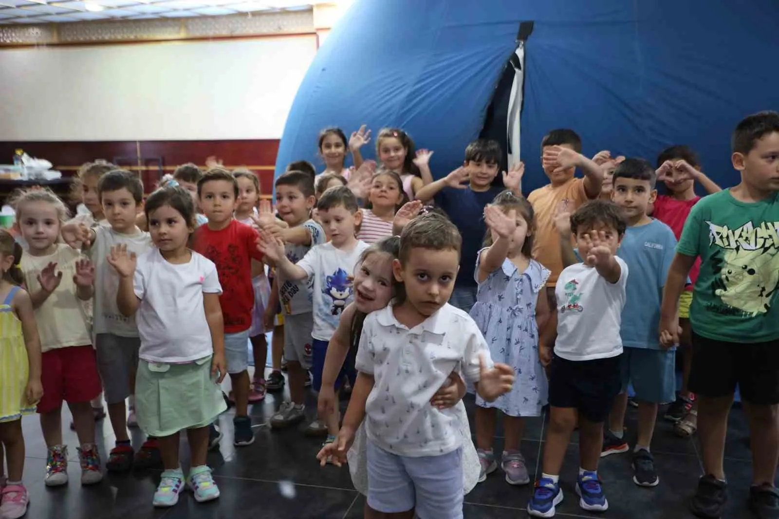 Yunusemre’de dijital bayram: Minik kaşifler sanal evrende yolculuğa çıktı