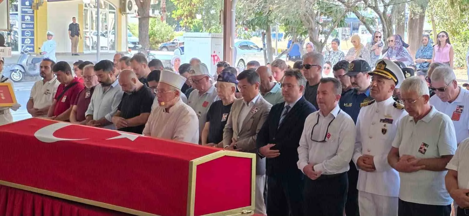 Marmaris bir çınarını daha kaybetti: Kıbrıs Gazisi Yavuzer dualarla uğurlandı