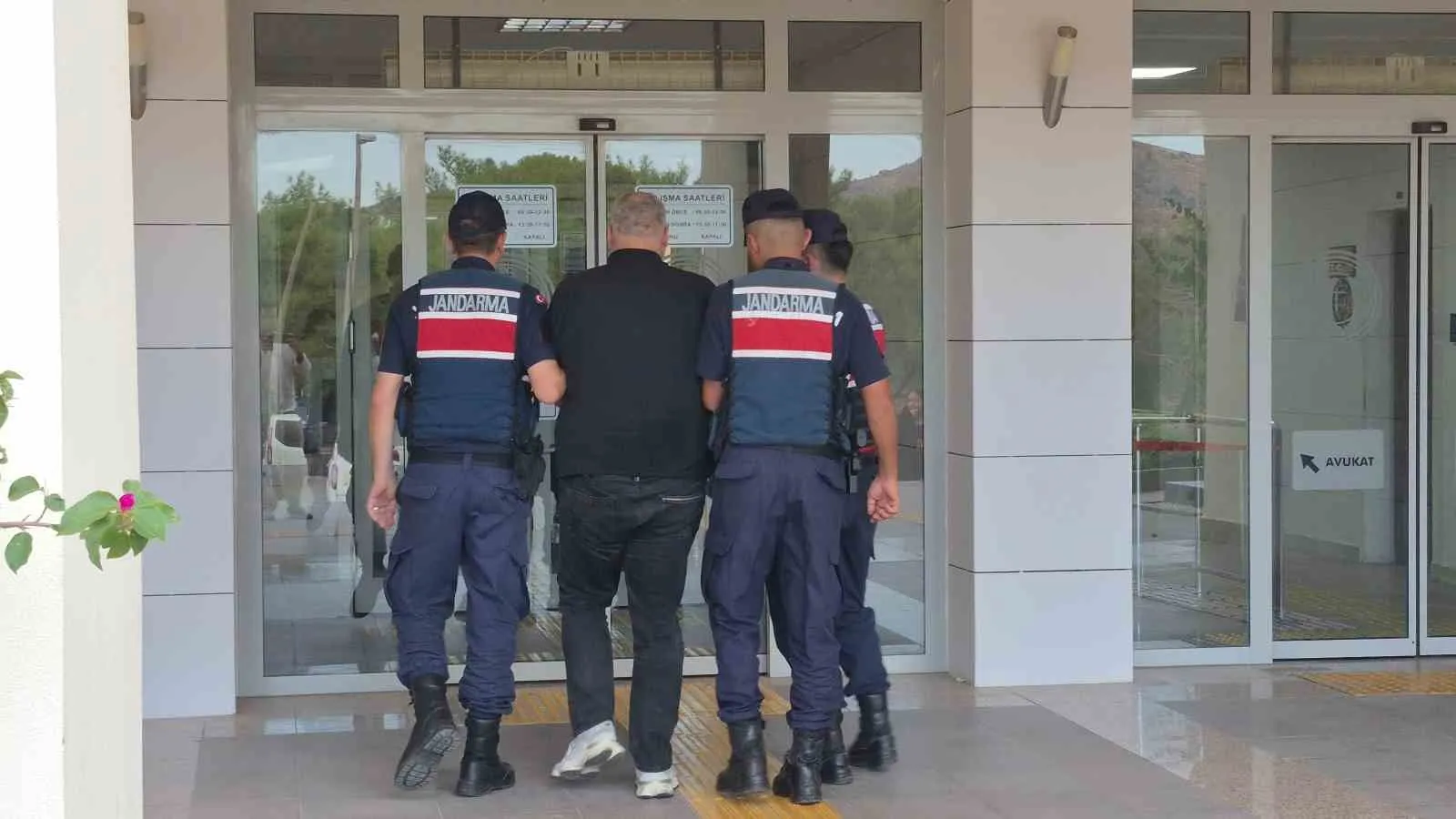 Bodrum'da 13 milyarlık bahis ağı çökertildi: 43 şüpheli hakim karşısında