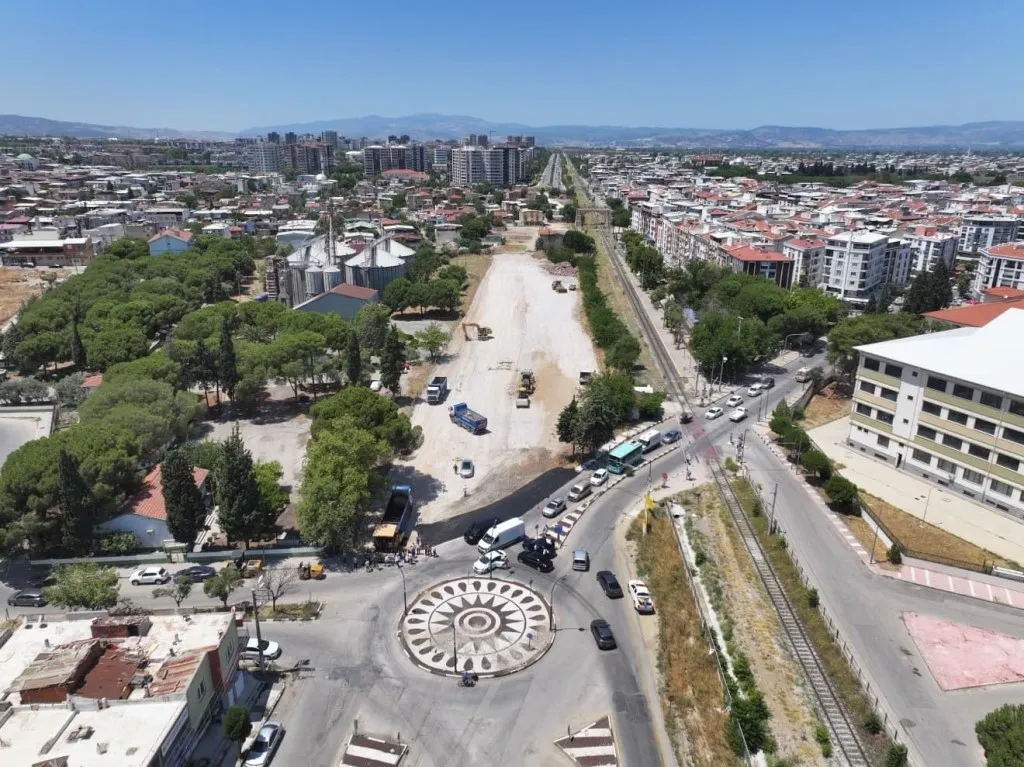 Manisa trafiğine 300 numaralı çözüm: Okullar açılmadan seferler başlıyor