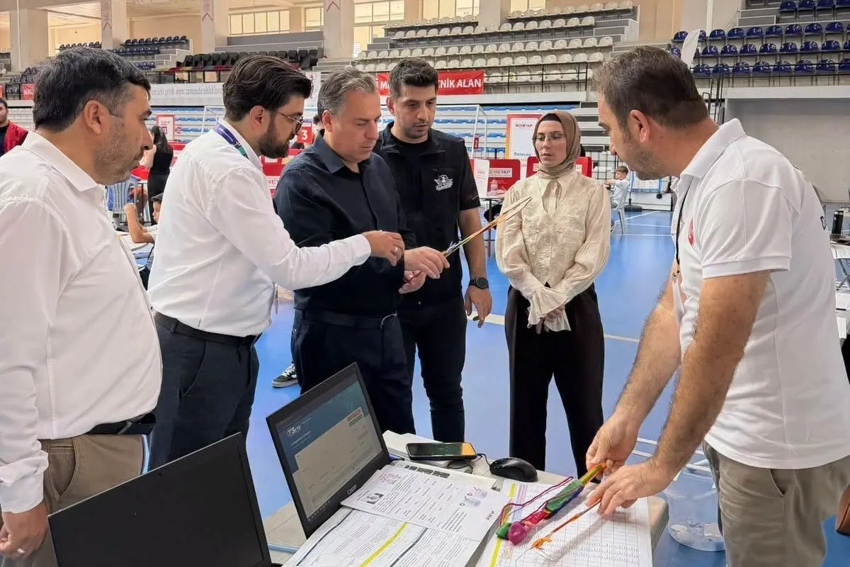 Turgutlu’da inovasyon heyecanı: Genç yetenekler teknoloji sınavında buluştu