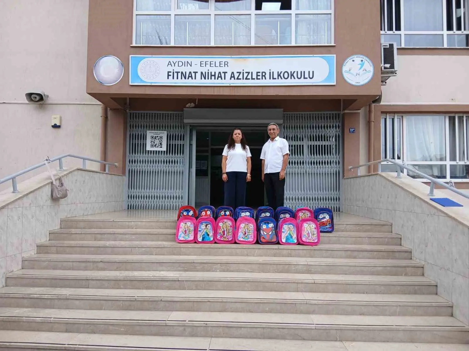 Aydın’da minik kalplere okul sevinci: 500 öğrencinin kırtasiye ihtiyacı karşılandı