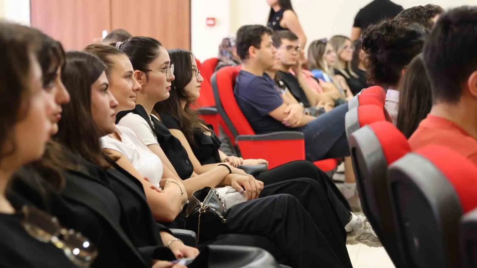 Aydın’da medya rüzgarı: Gençler dijital dünyanın inceliklerini öğreniyor