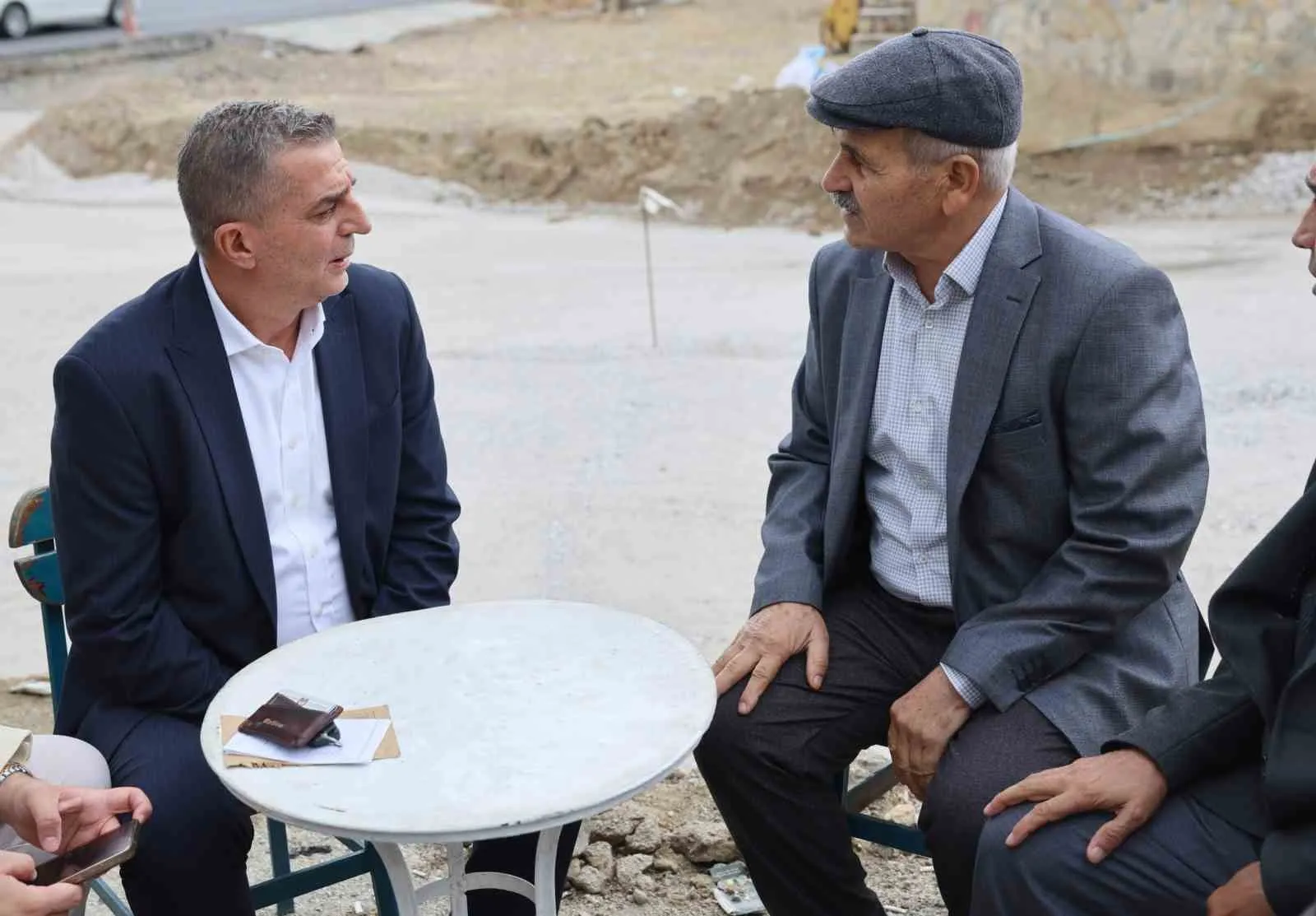 Şehzadeler’de hizmet rotasını muhtarlar belirliyor: Başkan Şimşek’ten yakın takip