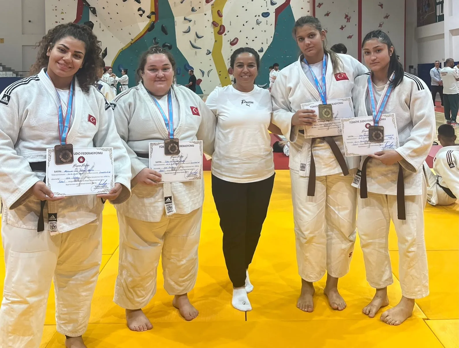 Salihli’nin gururu Çanakkale’de parladı: Judoda Türkiye şampiyonluğu geldi