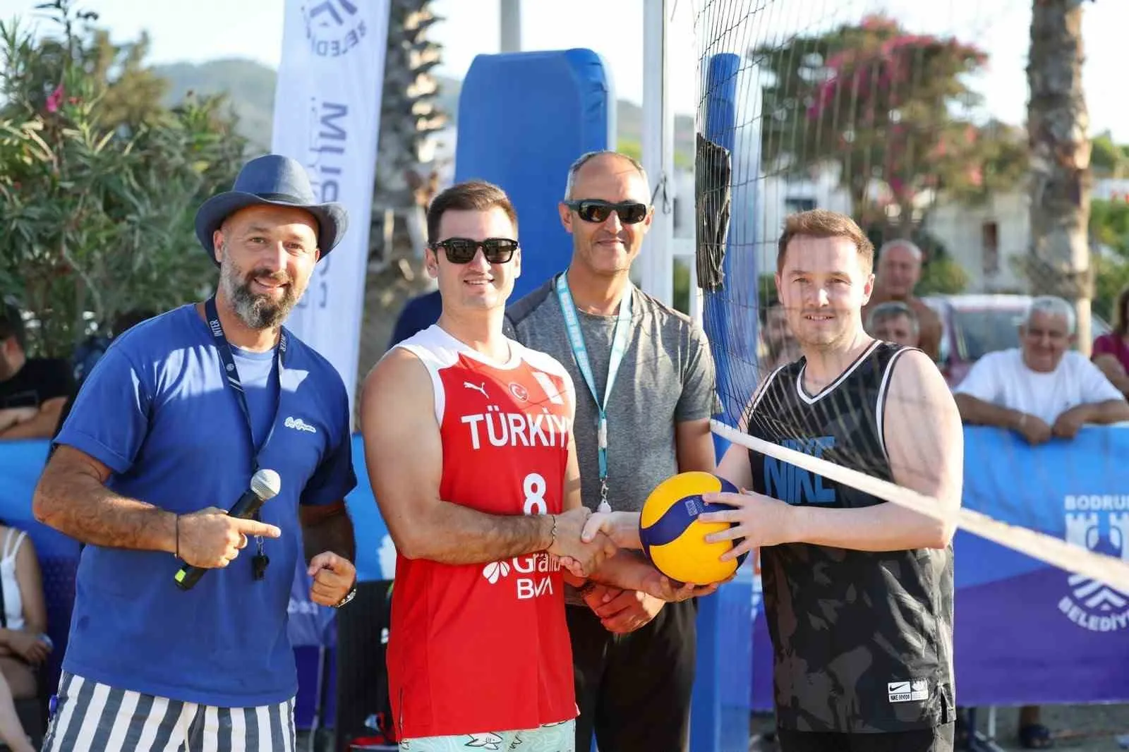 Bodrum’da voleybol rüzgarı: Gündoğan’da şampiyonluk coşkusu yaşandı