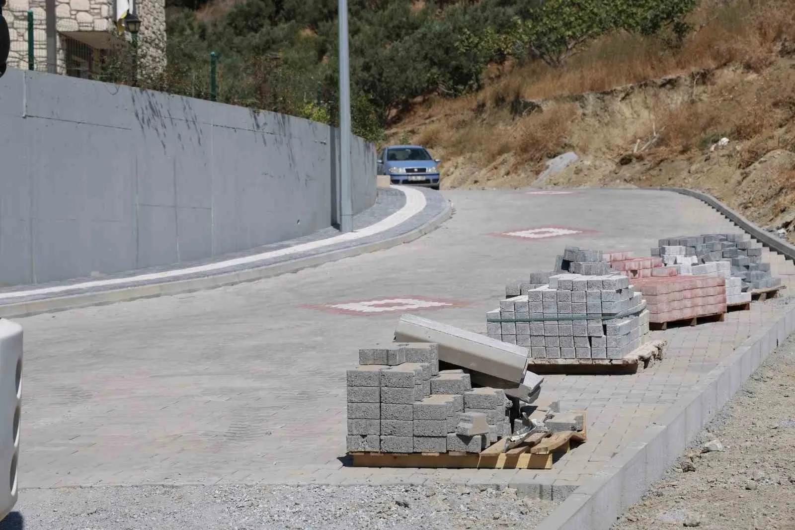 Söke’de Ulaşım Seferberliği: Yeni Yerleşim Bölgeleri Kente Bağlanıyor