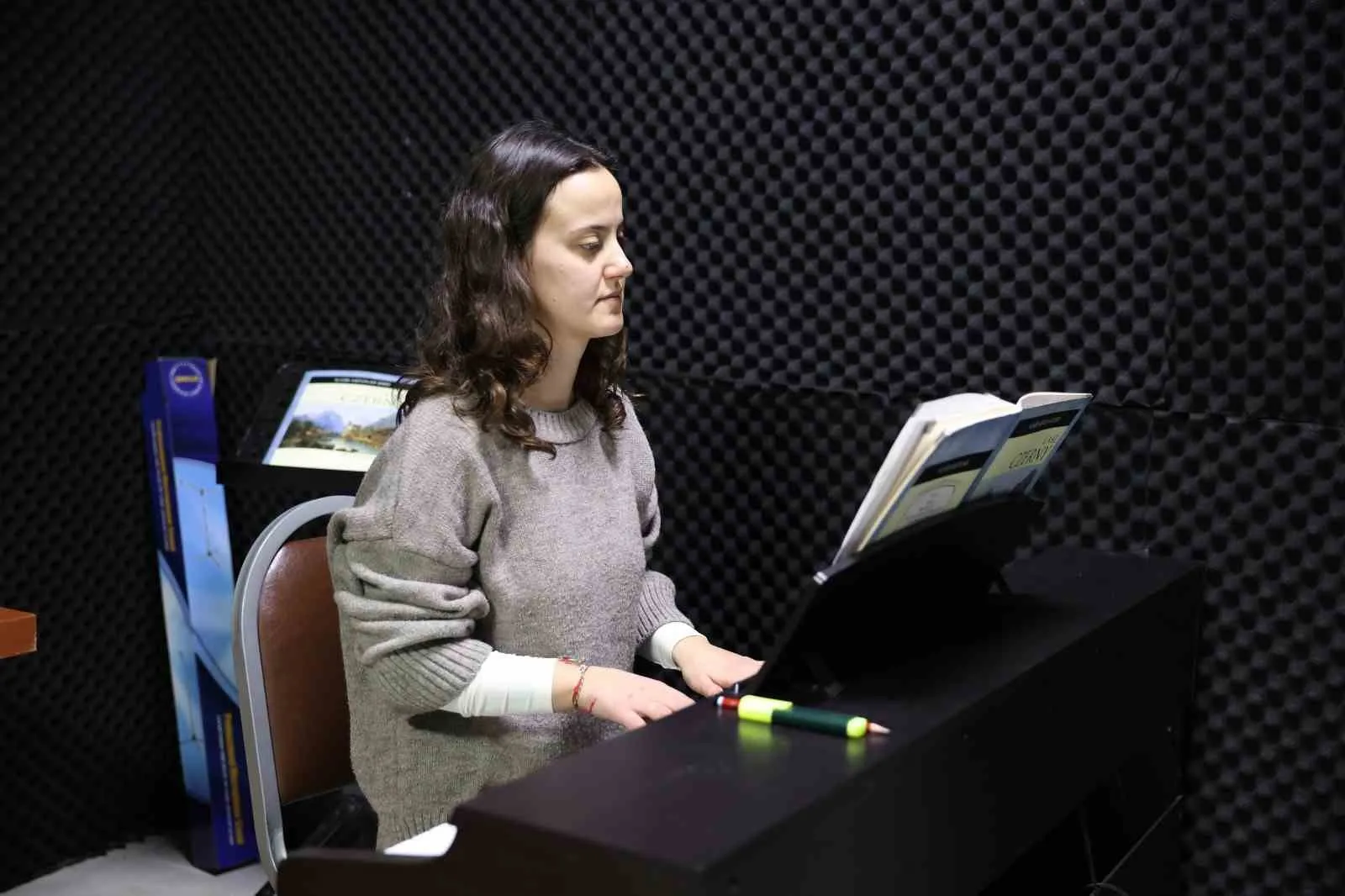 Efeler’de sanat rüzgarı: Müzik Akademisi yetenekli isimleri bekliyor