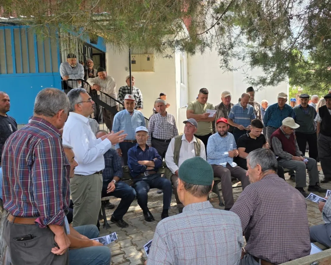 Uşaklı çiftçiye sahada birebir destek: Uzmanlar köyleri karış karış geziyor