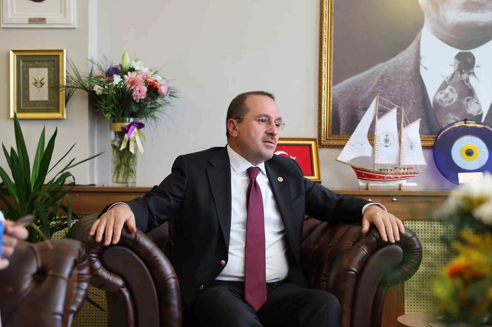Foça’nın makus talihini değiştirecek hamle: Kırkpınar’dan hizmet sözü