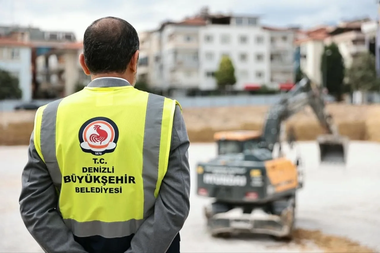 Denizli’nin merkezinde trafik düğümü çözülüyor: 663 araçlık dev tesis yükseliyor