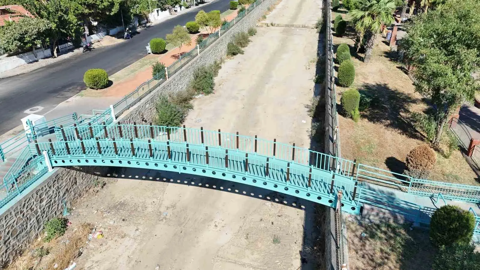 Yeşil Mahalle’de köprü düzenlemesi: Yayalar için daha güvenli geçiş dönemi