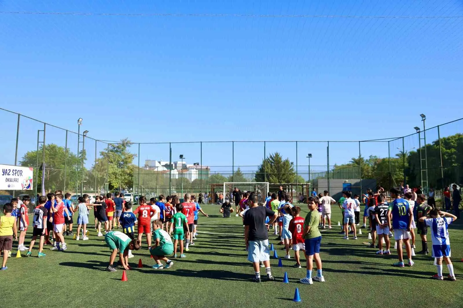 Didim'de yazın enerjisi sporla taçlandı: Minik sporcular sertifikalarına kavuştu